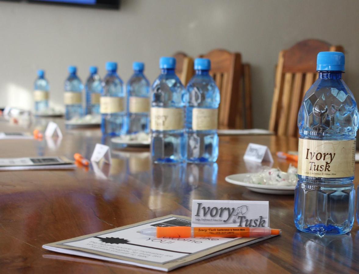 Ivory Tusk Lodge ツァニーン エクステリア 写真